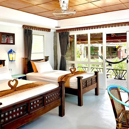 Bamboo Bungalows Koh Phayam Dış mekan fotoğraf
