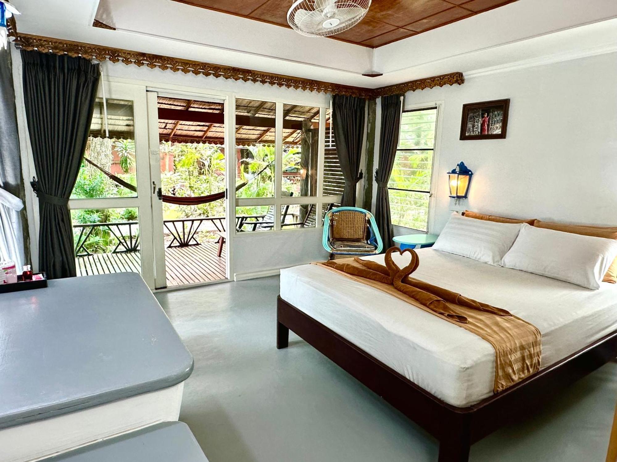 Bamboo Bungalows Koh Phayam Dış mekan fotoğraf