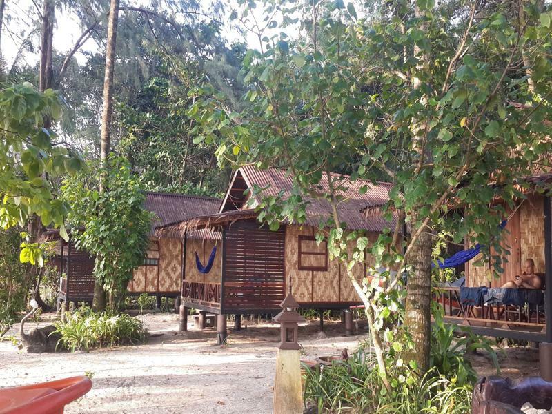 Bamboo Bungalows Koh Phayam Dış mekan fotoğraf